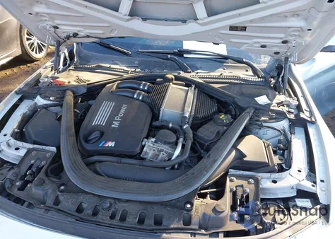 2015 BMW M4 z USA, uszkodzony, nr VIN WBS3R9C51FF708951